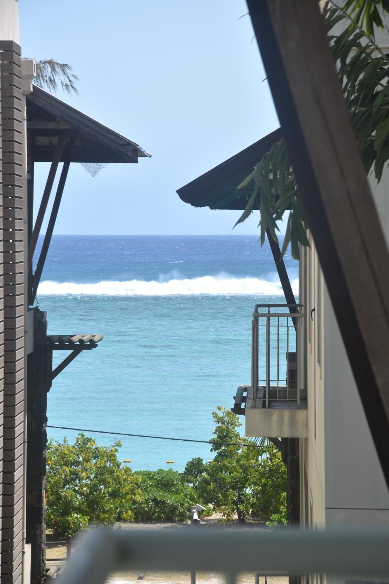 Apartment Blue Waves Beachfront Penthouse